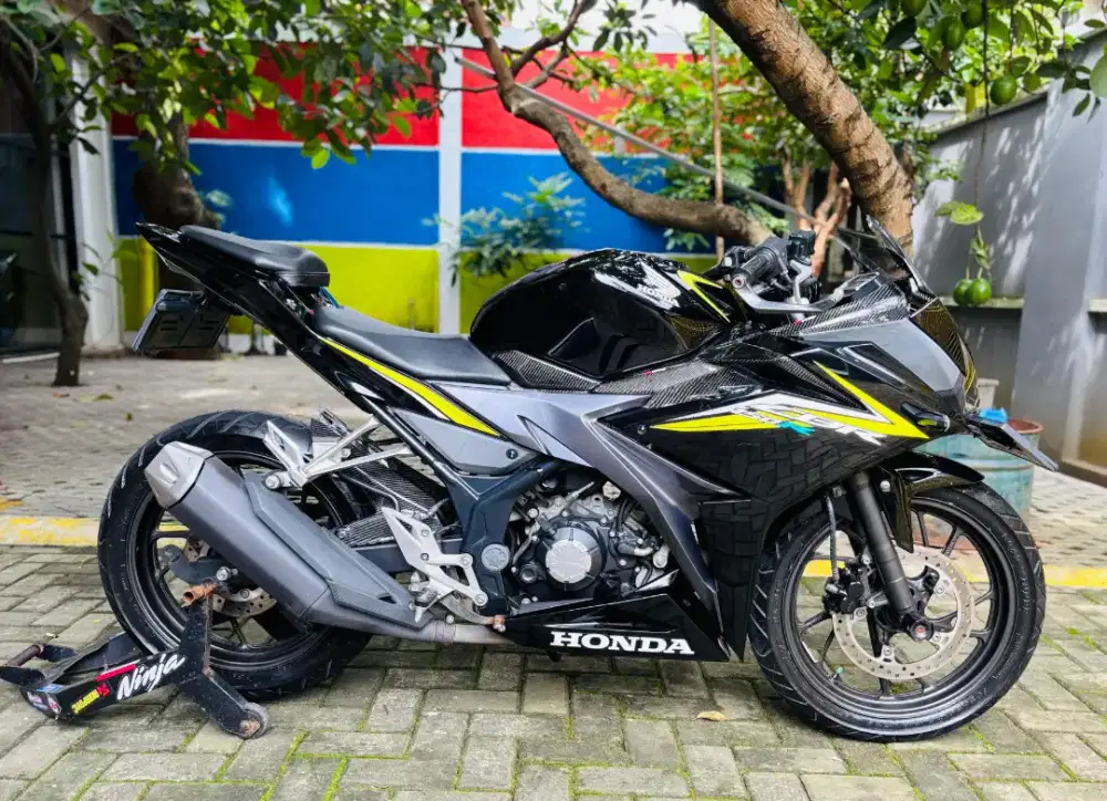 Honda CBR 150 R facelift