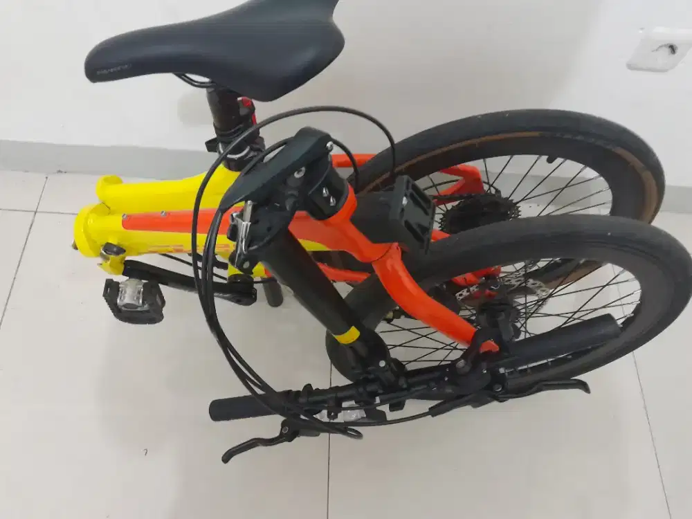 FOLDING BIKE AVAND LANCASTER 20 10SP