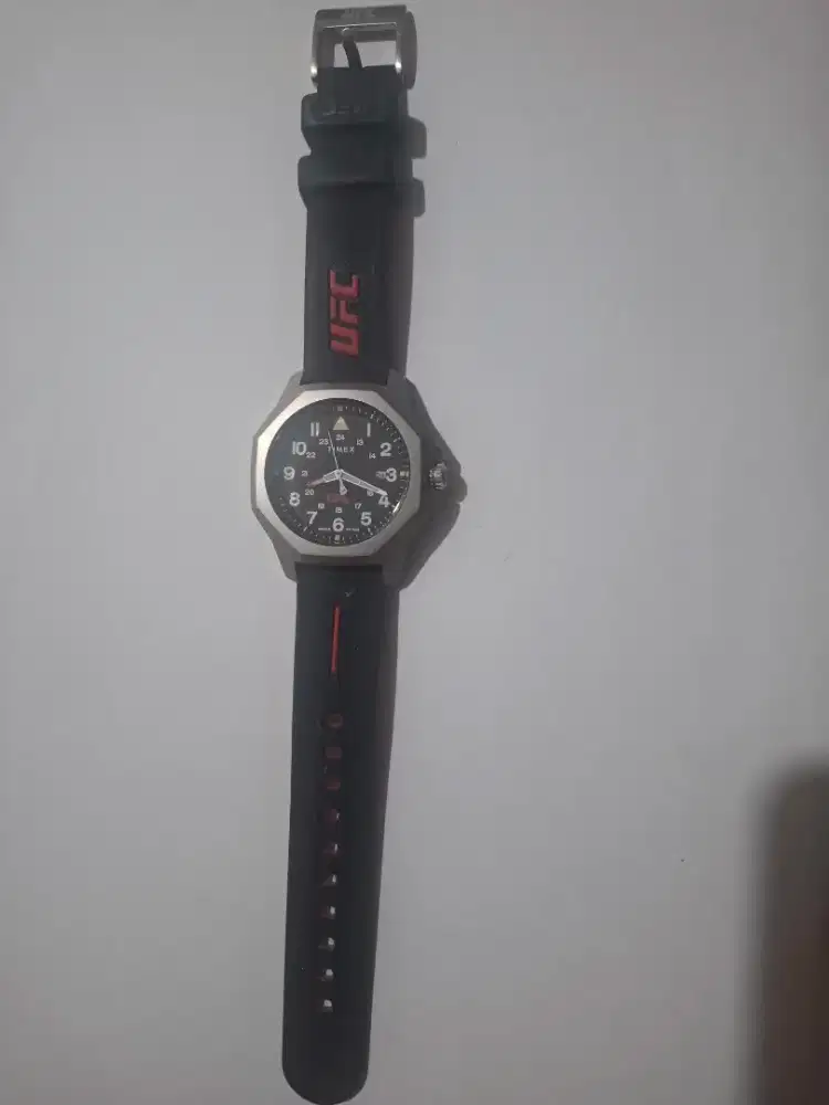 Jam tangan timex UFC