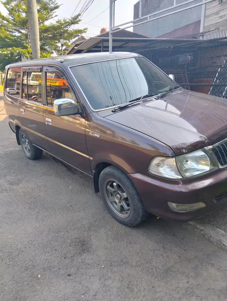 Toyota Kijang LGX 2003 Bensin