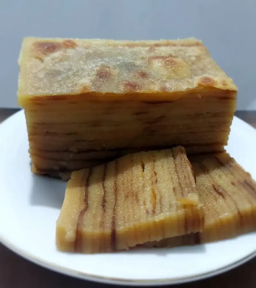 Kue engkak ketan,maksuba,bolu,dendeng,rendang,pempek