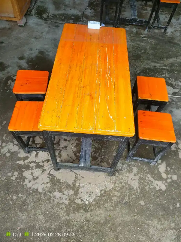 Bangku warkop Bangku cafe