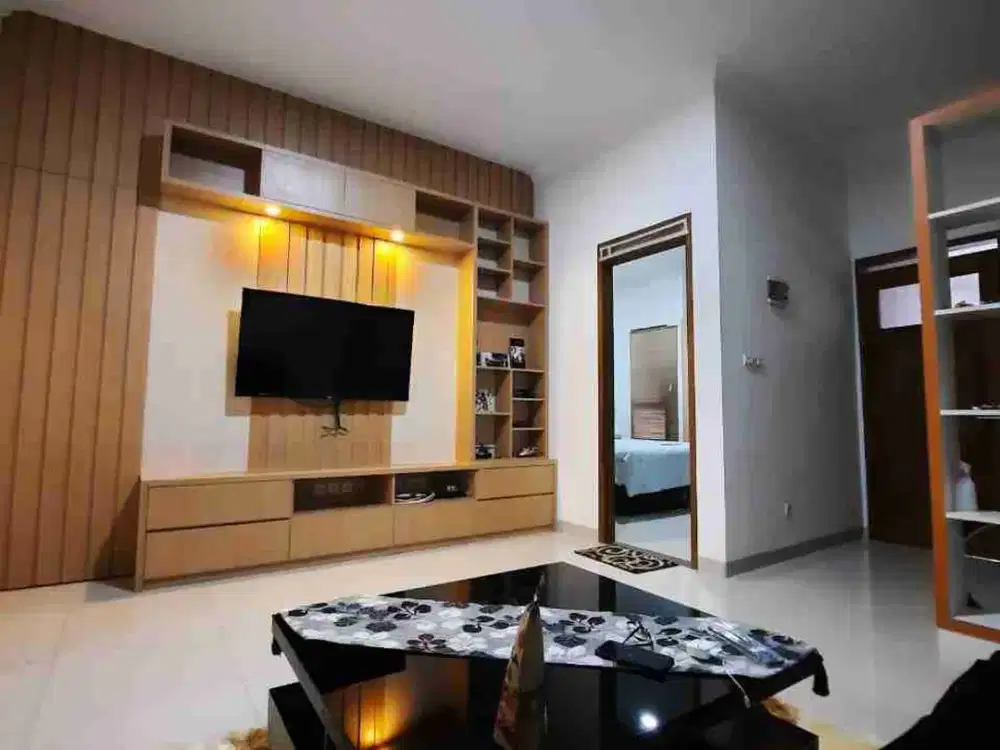 SEWA RUMAH FULL FURNISHED BATUNUNGGAL (FN)