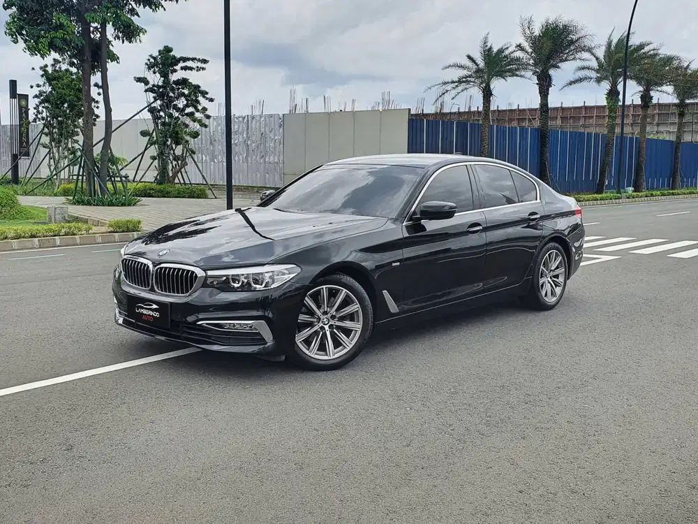 BMW G30 520i LUXURY LINE 2.0 TURBO 2018 HITAM 2019 530I