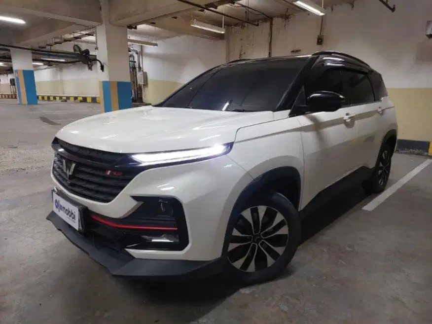 LOW DP Wuling Almaz RS 1.5 T EX 7-Seater Bensin-AT 2023 HKS