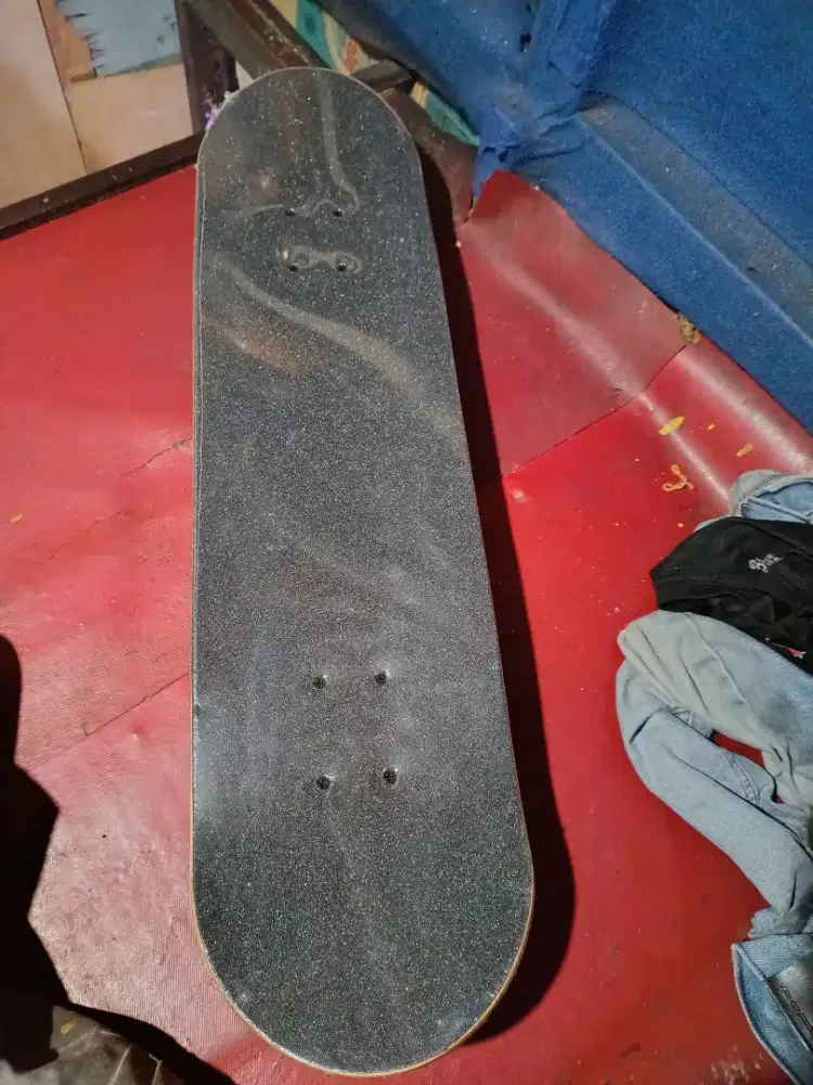 skateboard masih baru