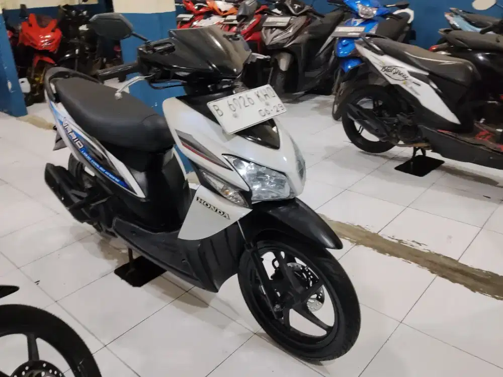 Dijual cepat Honda vario karbu 2010 siap pakai
