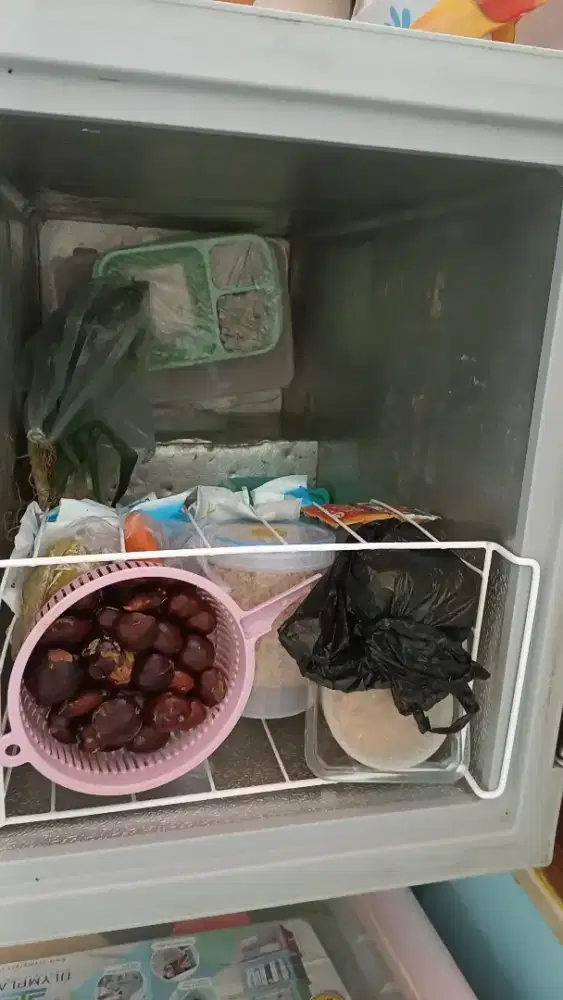 Preloved kulkas freezer