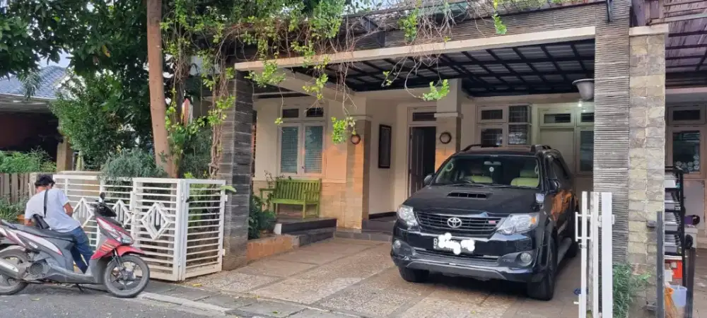 Dijual Rumah Asri tenang Sakura Regency Jatiasih Bekasi