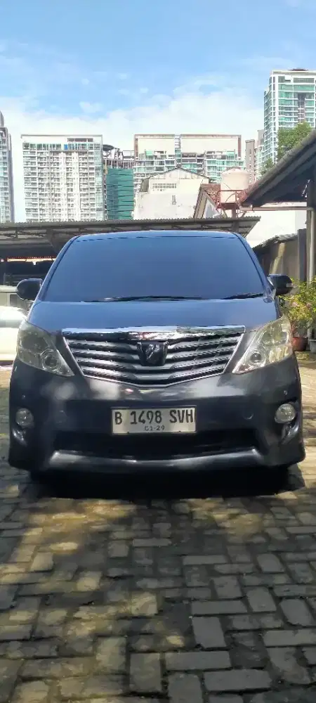 Toyota Alphard 2.4 AT 2010