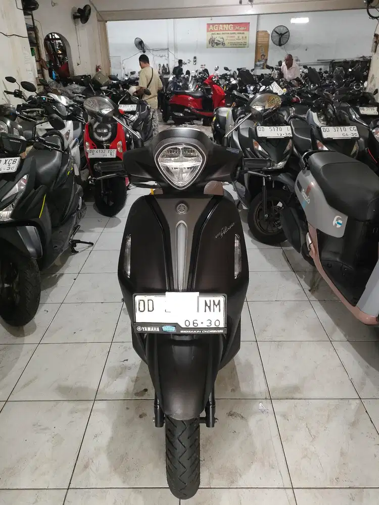 Yamaha filano 2025 hitam