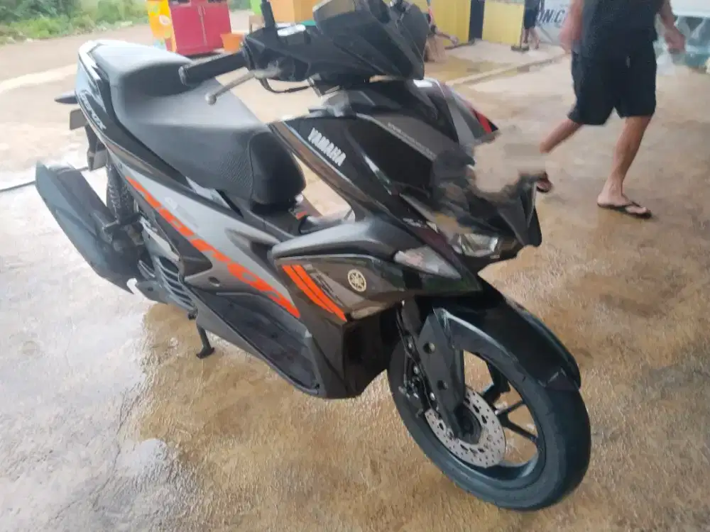 Aerox hitam gagah mulus