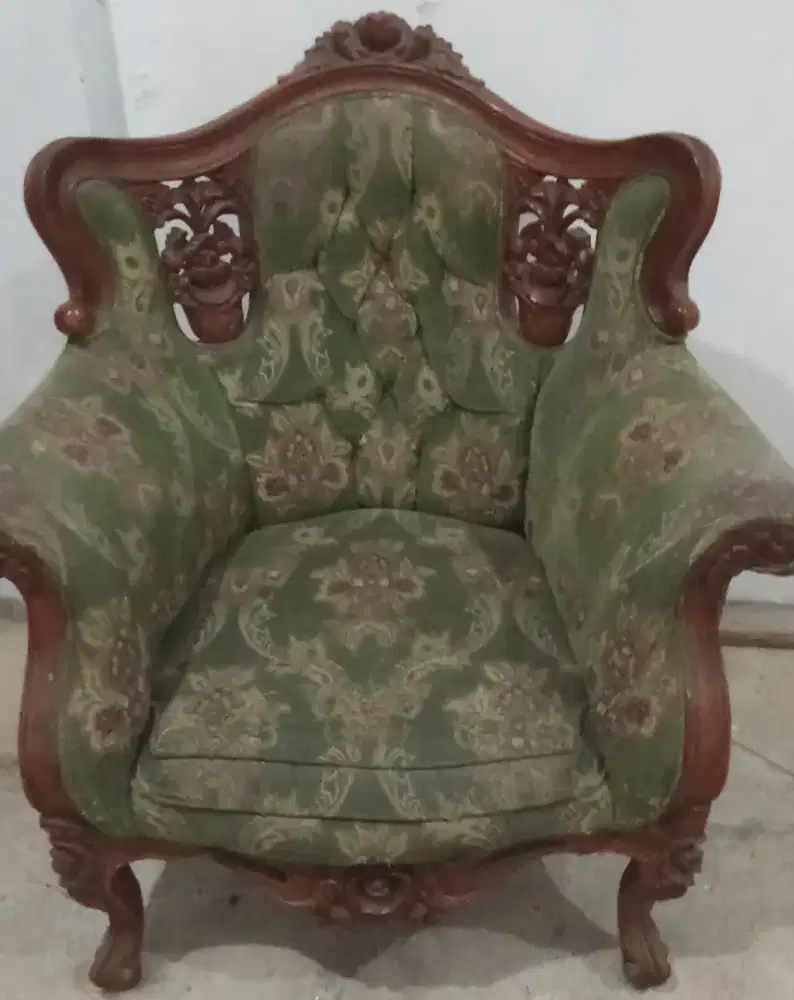 Kursi satu dari jati yah