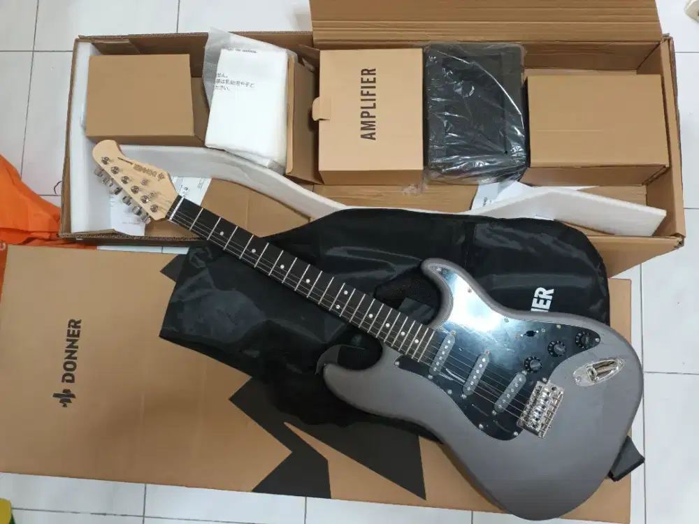 DONNER DST 80 SECOND LIKE NEW PLUS MINI AMPLI