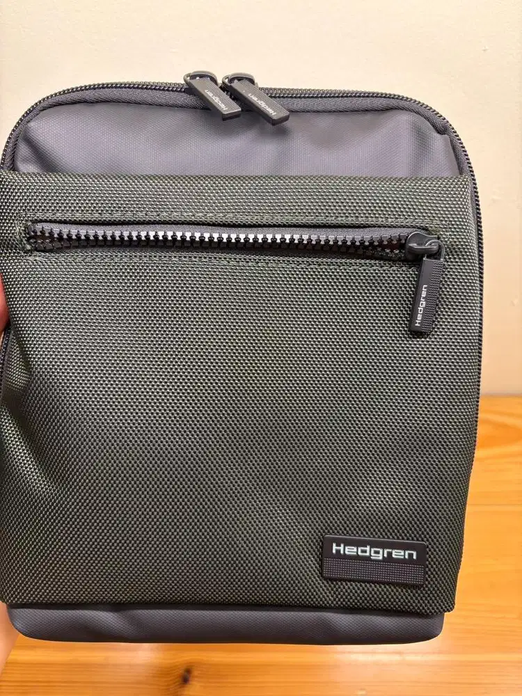 Hedgren Chip 1 Compartment Slim Crossover + RFID