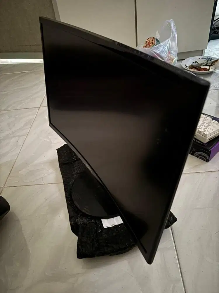 Monitor Samsung 24 inch curved