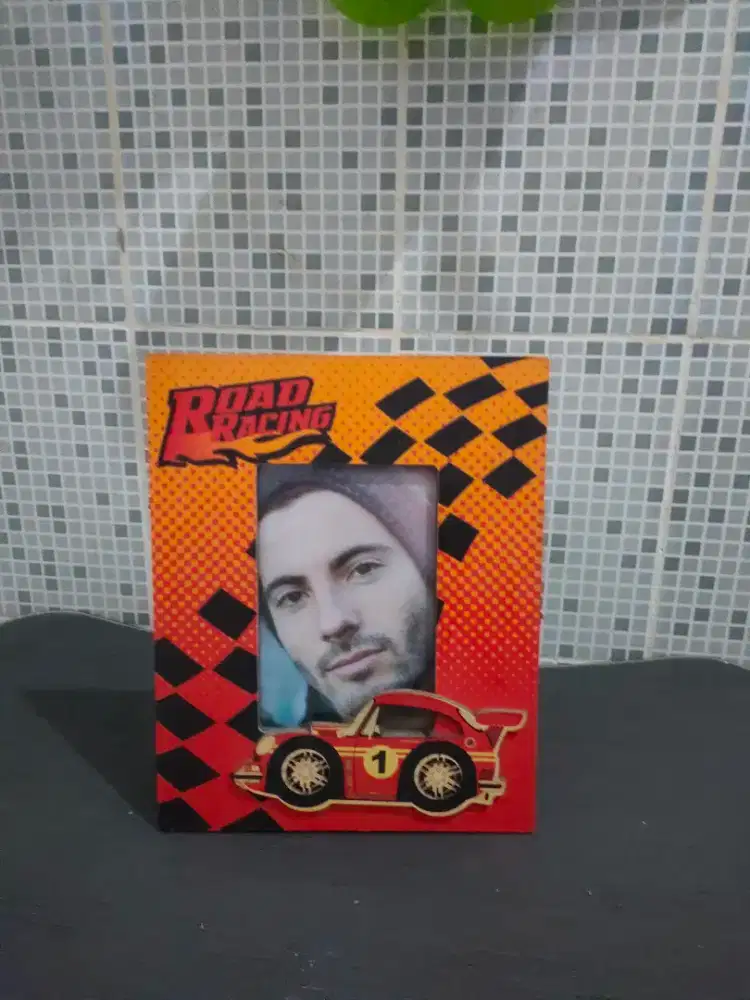 FRAME ATAU BINGKAI FOTO