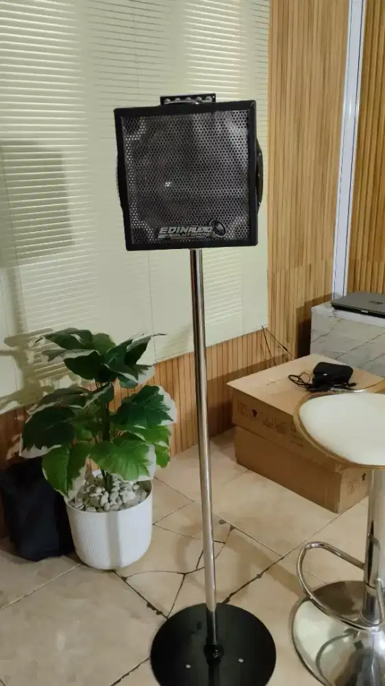 Speaker indoor mewah
