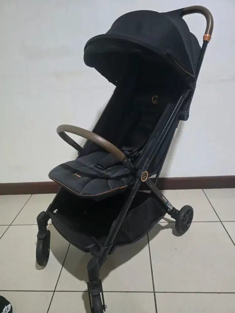Stroller coco latte + baby walker bonus bouncer,  baby carrier
