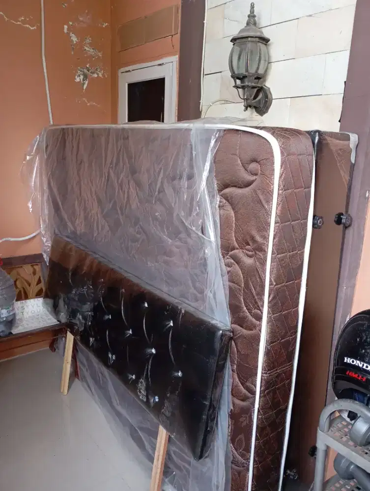 Satu Set Kasur springbad 160x200