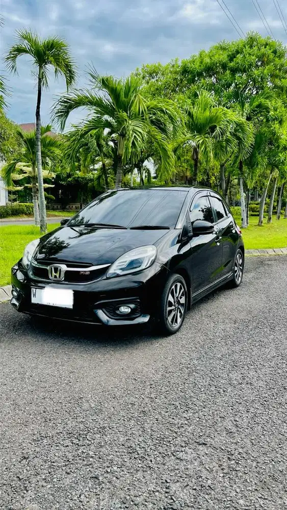 Brio RS matic 2017 Hitam L tgn pertama KM Low