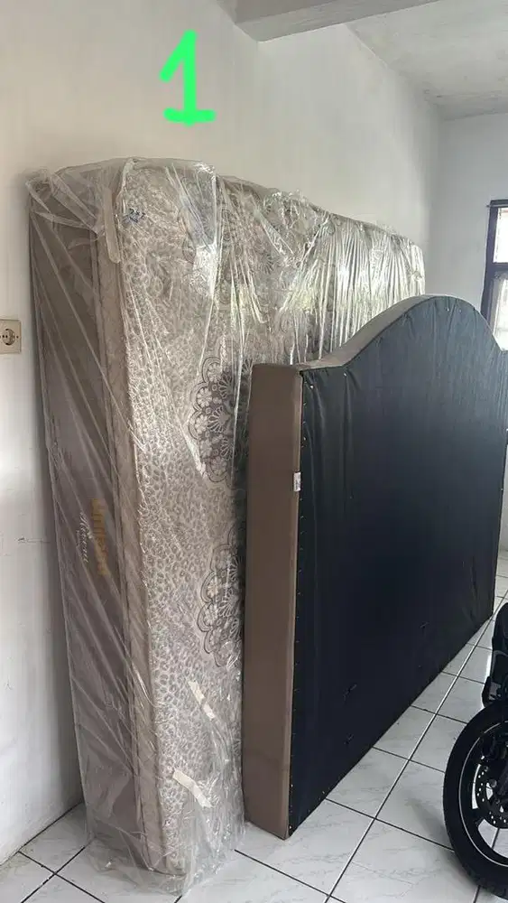 KASUR + DIPAN MERK UNILAND