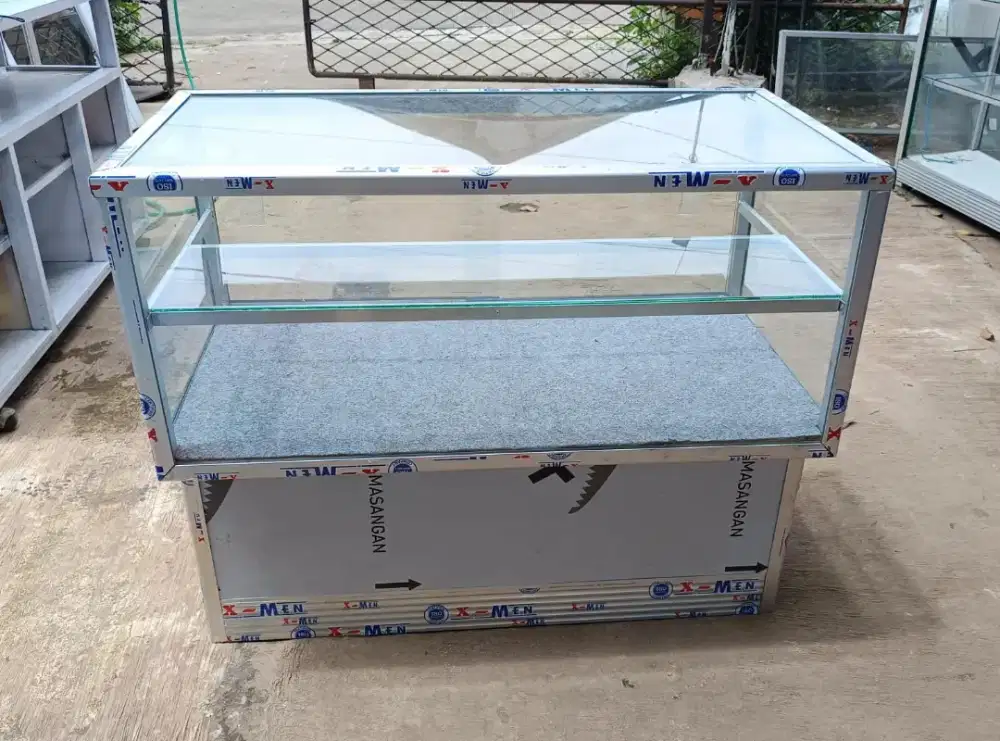 Jual Etalase counter HP baru, Lok Pamulang Barat, Tangsel