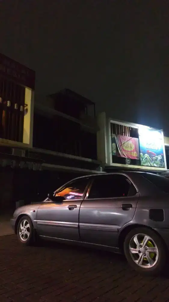 Mobil Suzuki Baleno 1997