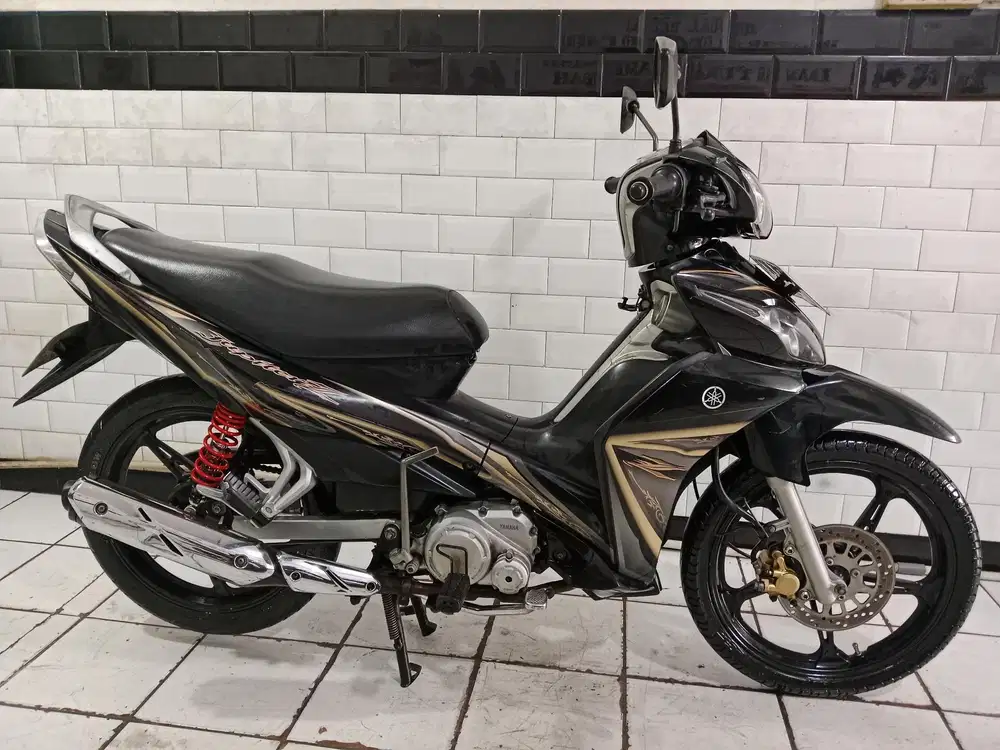 Jupiter Z tahun 2010 bagus orisinil