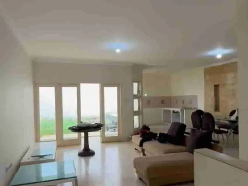 DI SEWAKAN RUMAH SIAP HUNI DO GRIYA LOKA, BUMI SERPONG DAMAI BSD