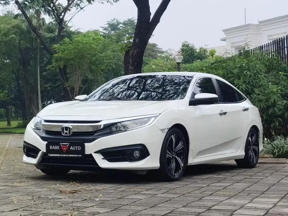 HONDA CIVIC ES 1.5 TC AUTOMATIC 2018 PUTIH