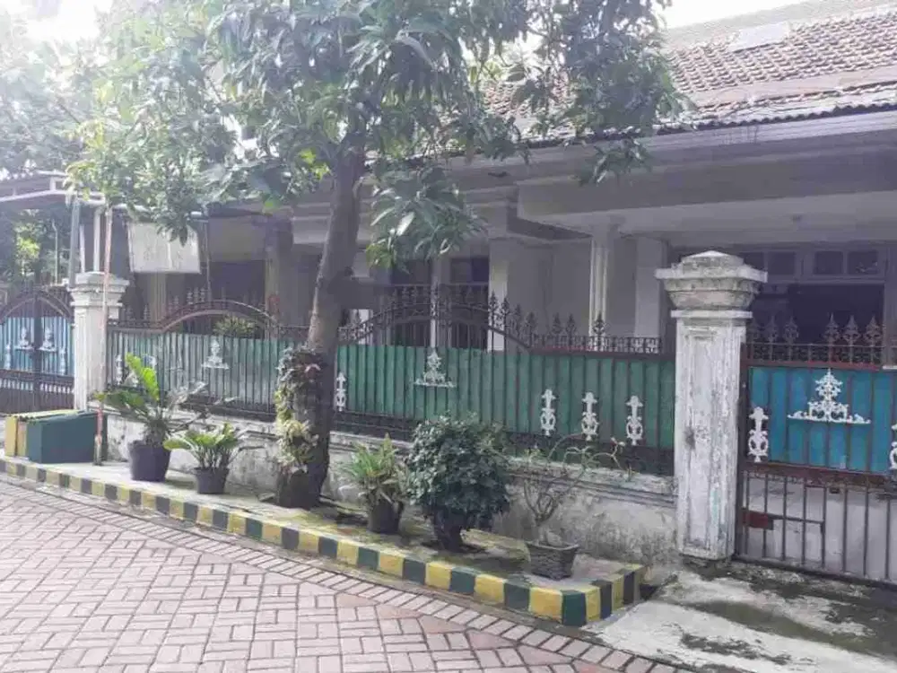Rumah HITUNG TANAH Rungkut menanggal