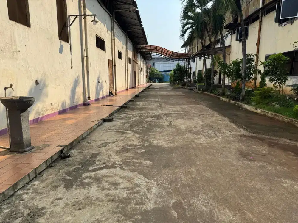 Dijual Gudang Tua Hitung Tanah Dibatu Ceper Tangerang Lt.14.620m2