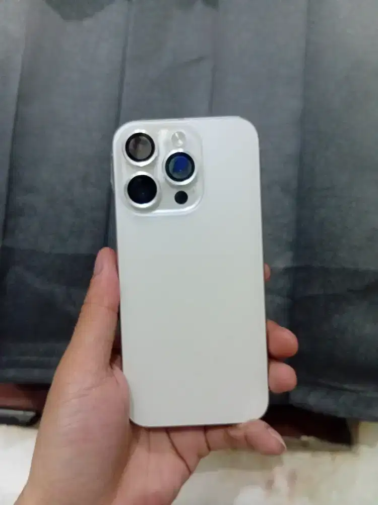 iPhone 15 pro 128GB white titanium resmi iBox