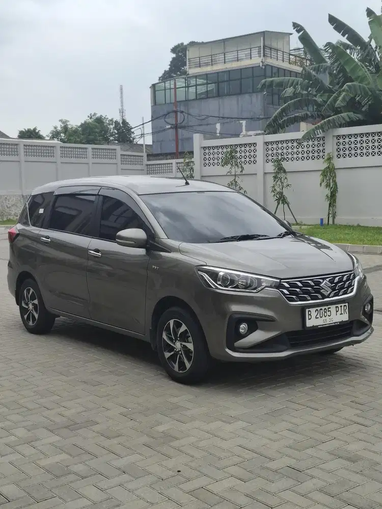 Suzuki ertiga gx hybrid at 2025