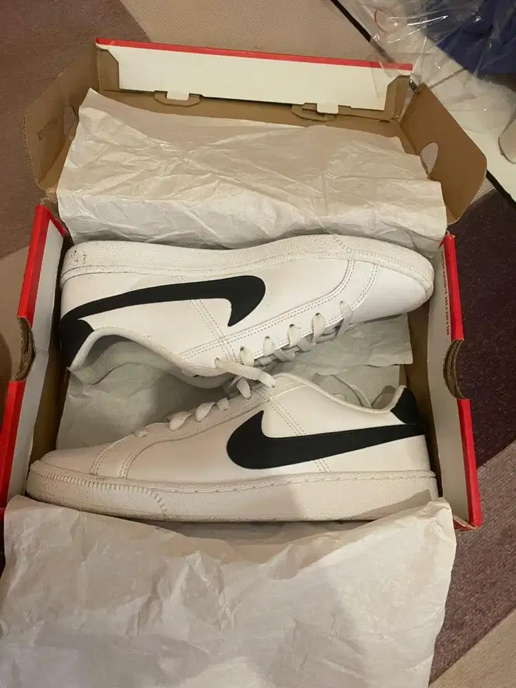 NIKE COURT ROYALE ORI size 42