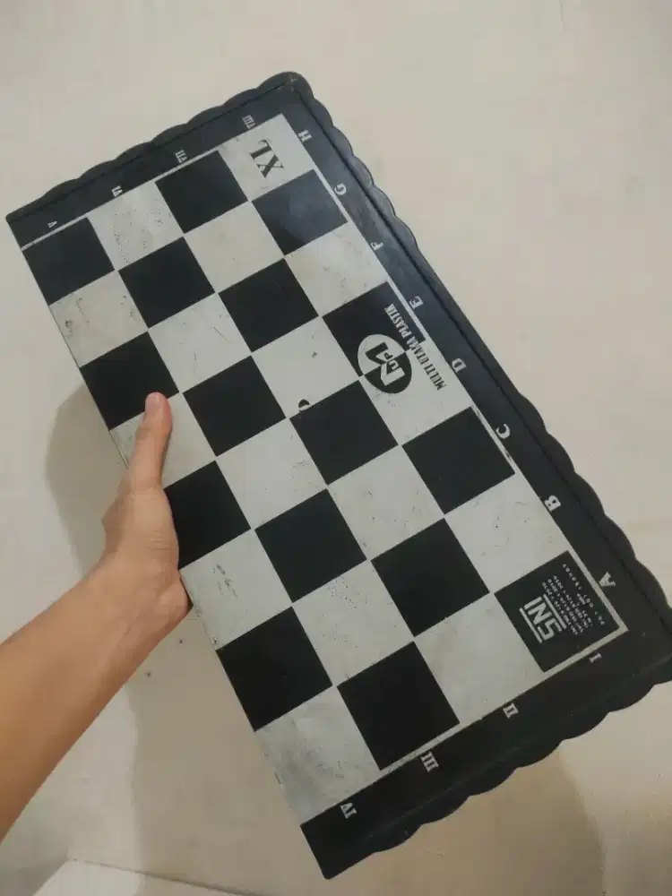 PAPAPAN CATUR BAHAN PLASTIK