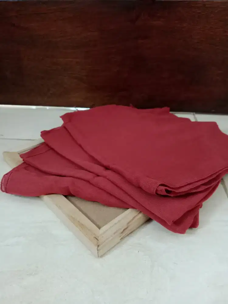 Jilbab segienpat bella square