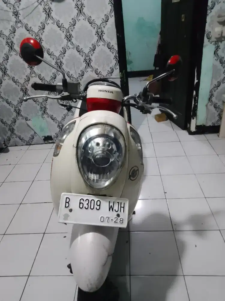 Honda Scoopy 2013