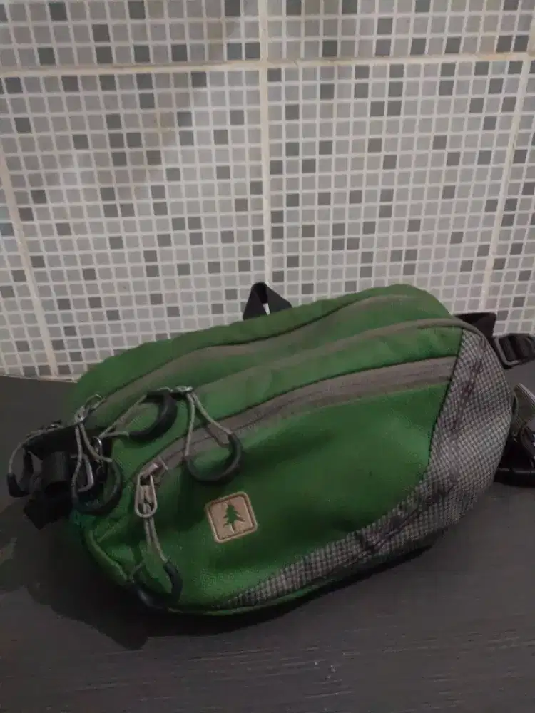 TAS SELEMPANG CONSINA