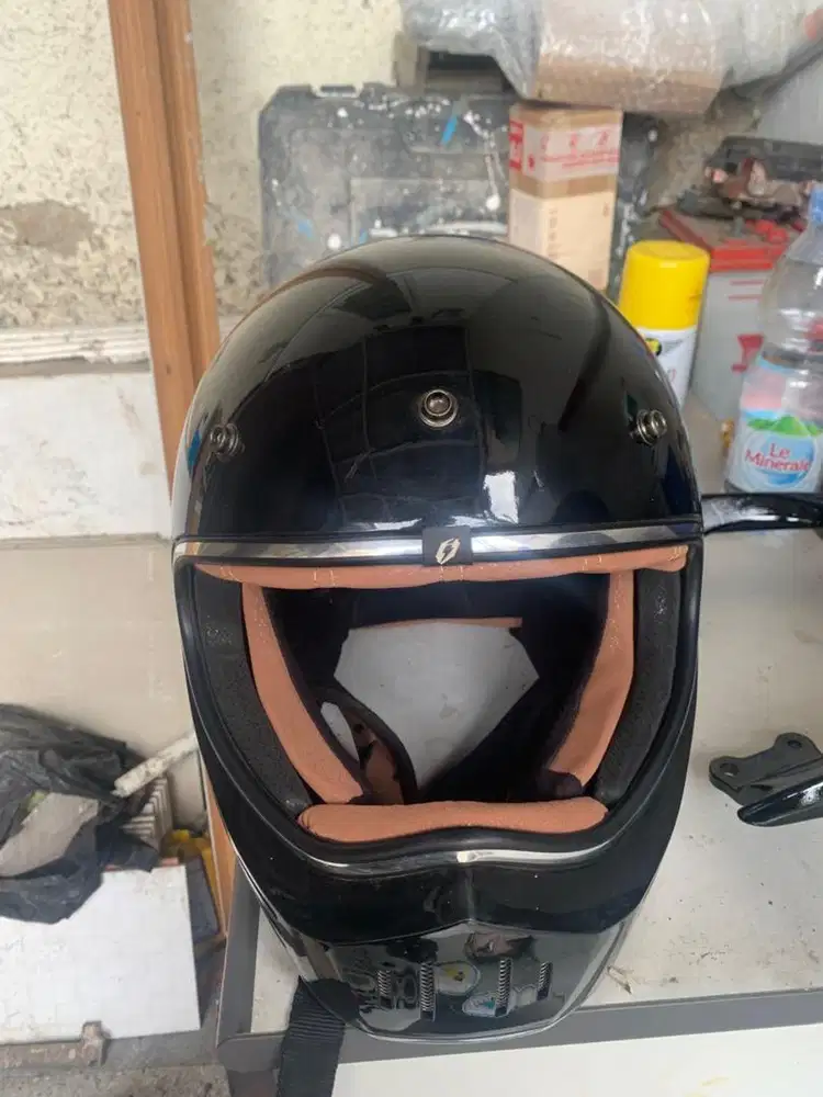 Jitsu helm chakil cakil hitam mewah