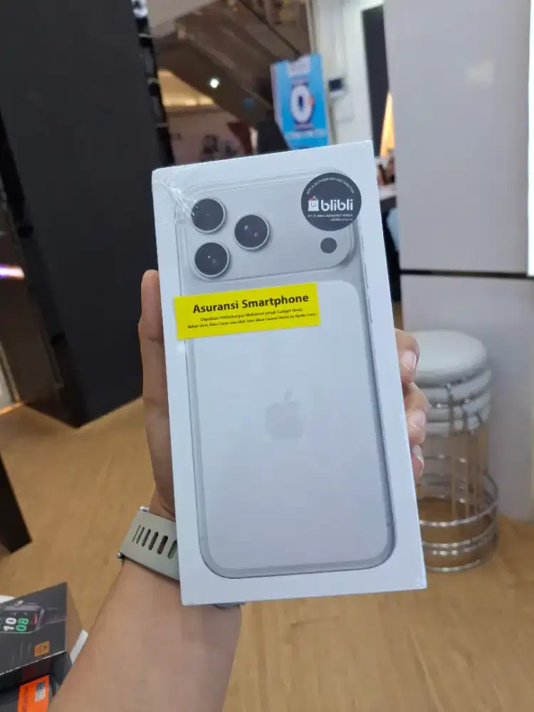 IPHONE 17 PROMAX 512 Silver