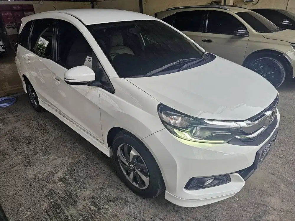 Honda New Mobilio 1.5 E CVT 2021 Putih