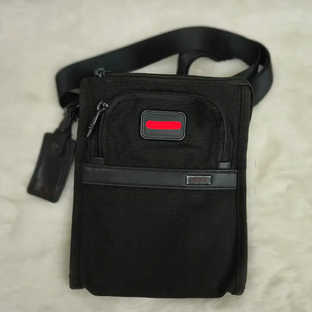 Tumi alpha pocket small bag original