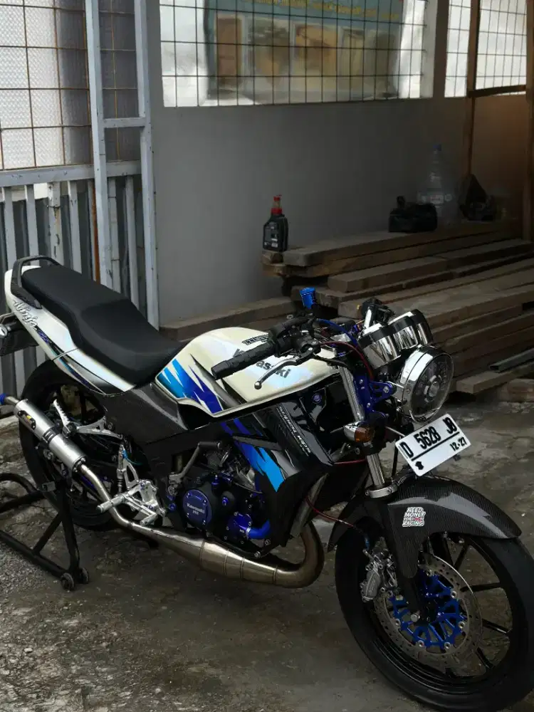 Kawasaki ninja r ups ss 2012