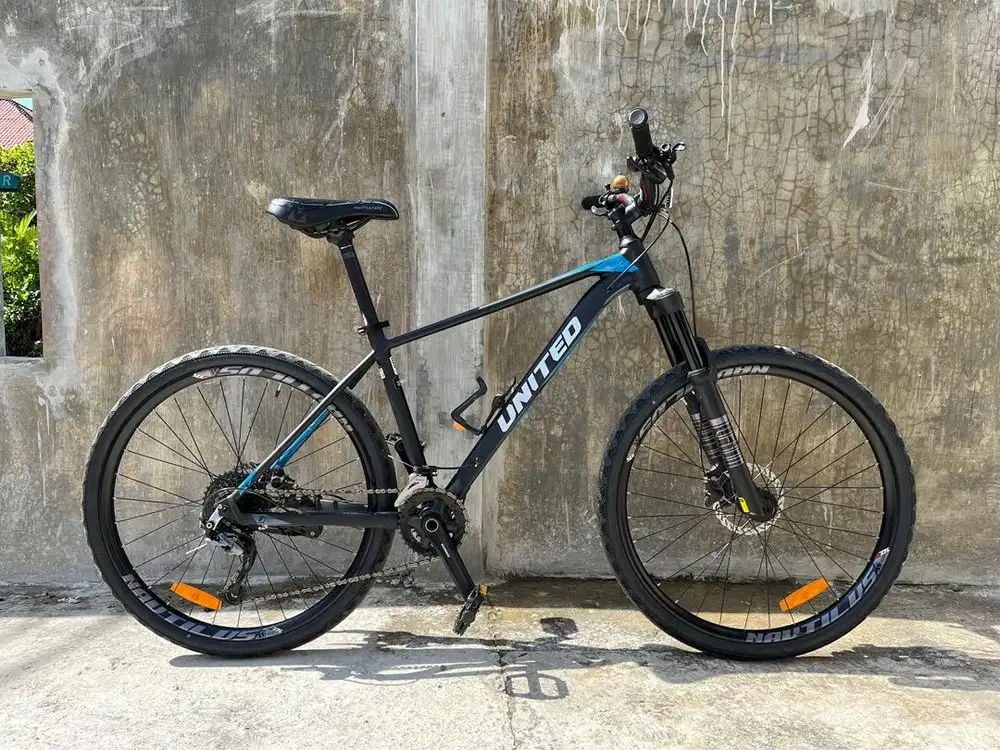 Sepeda united clovis 5.00 ukuran M murah