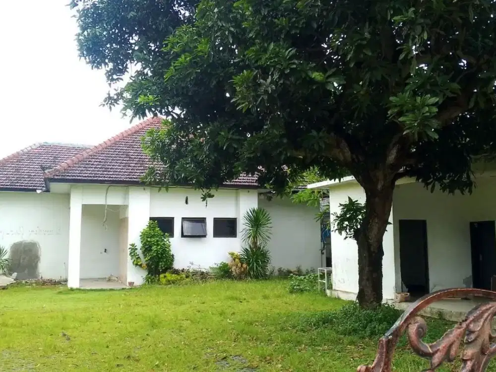 Rumah Bagus Gaya Tradisional Disewakan, di Denpasar Renon Area