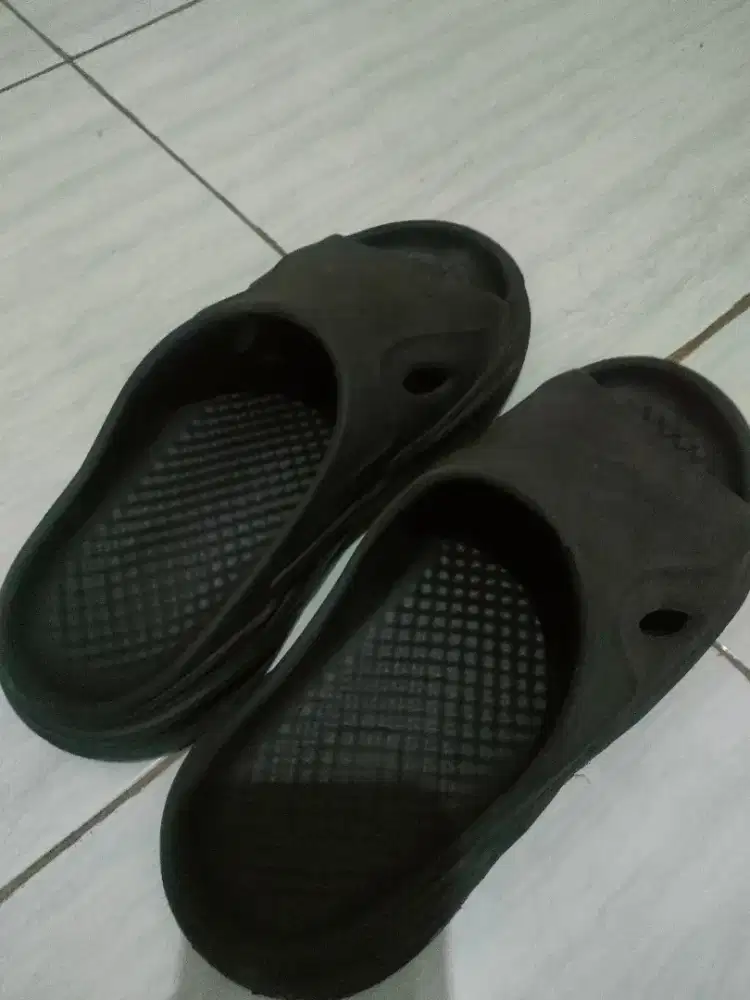 SANDAL PRIA SLOP BAHAN KARET