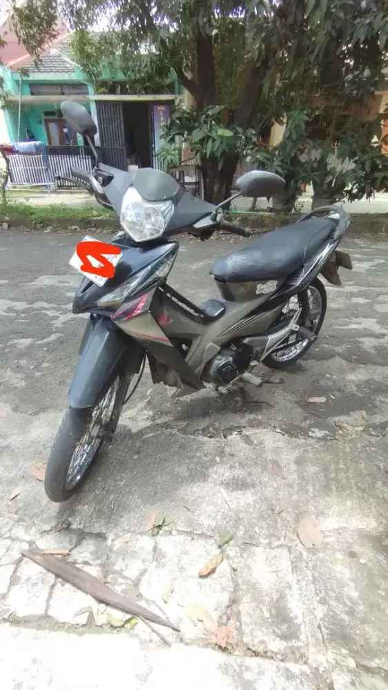 DiJual Motor Revo 2008 (Pemakai-tgn 1)