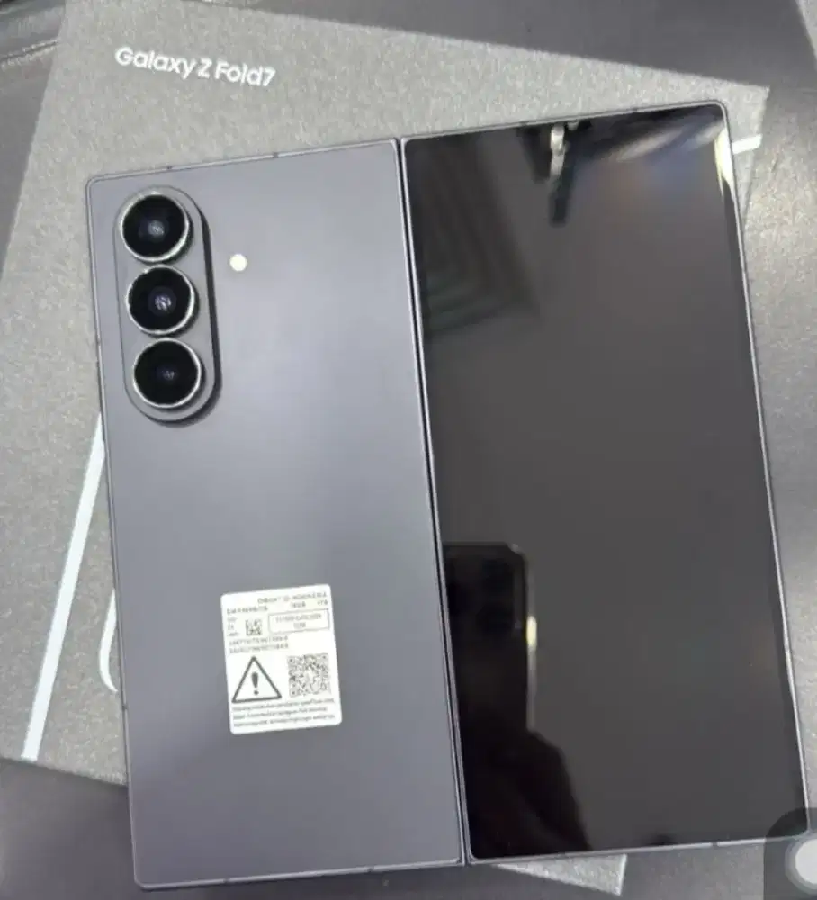 Samsung galaxy Z fold 16/1TB second mulus